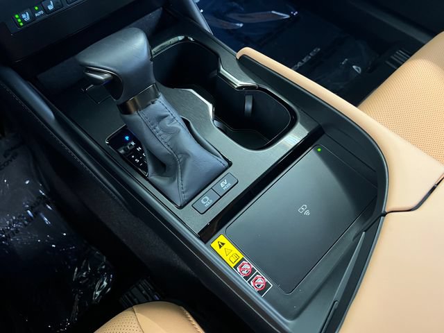 Used 2025 Lexus ES 300h w/ Premium Package FWD image 27