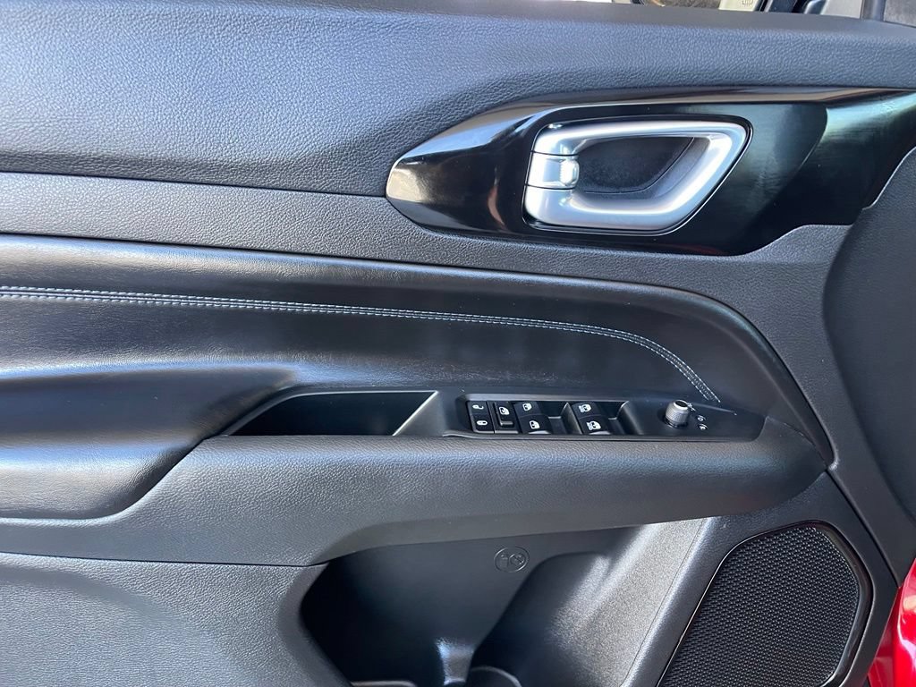 New 2026 Jeep Compass Latitude AWD/4WD image 6
