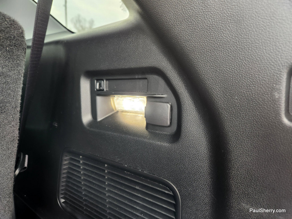 Used 2024 Ford Explorer XLT w/ Equipment Group 202A image 26