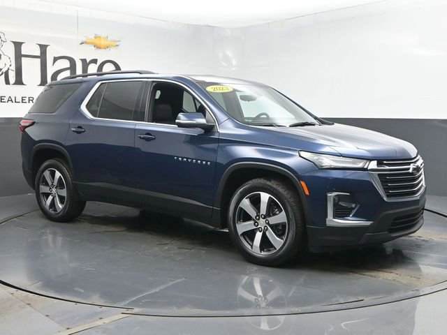 Used 2023 Chevrolet Traverse LT w/ LT Premium Package image 6