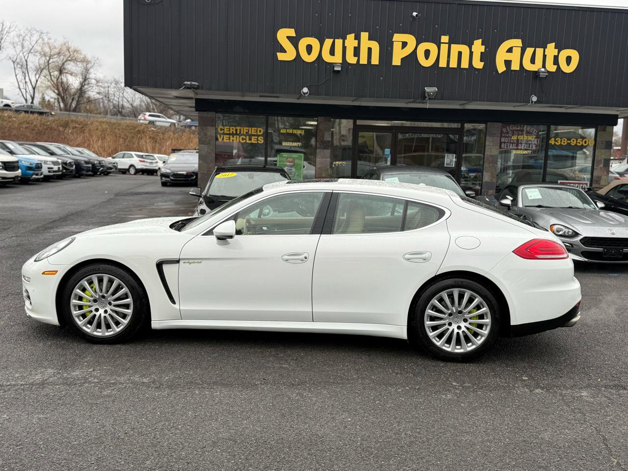 Used 2014 Porsche Panamera S image 8