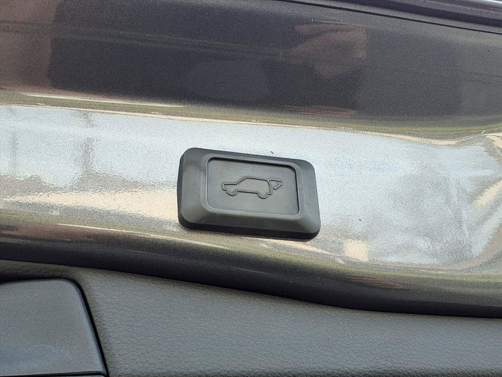 Used 2019 Toyota RAV4 XSE image 25