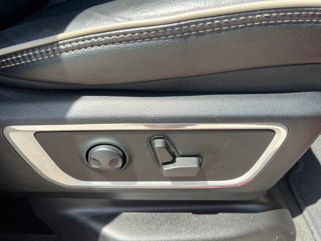 Used 2022 RAM 1500 Laramie AWD/4WD image 19