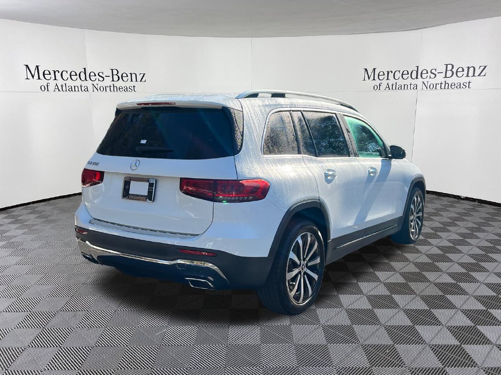 Used 2023 Mercedes-Benz GLB 250 w/ Premium Package image 7