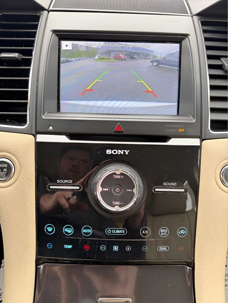 Used 2016 Ford Taurus Limited w/ Equipment Group 301A AWD/4WD image 21