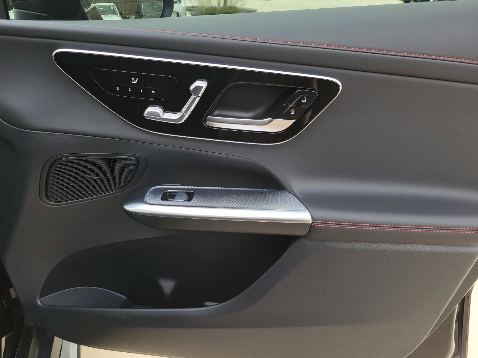 Used 2024 Mercedes-Benz GLC 43 AMG 4MATIC image 8