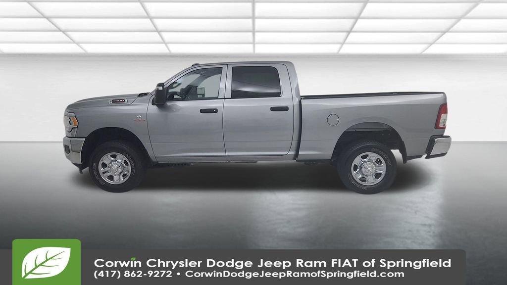 Used 2024 RAM 2500 Tradesman w/ Chrome Appearance Group image 9