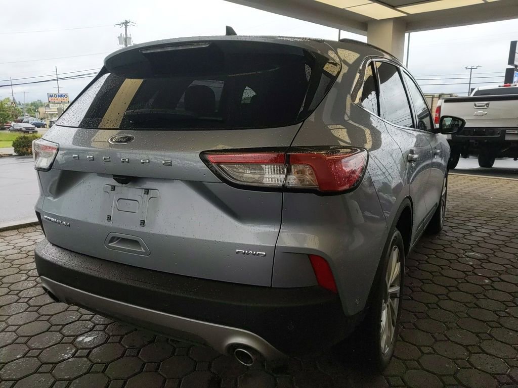 Used 2022 Ford Escape Titanium w/ Titanium Elite Package AWD/4WD image 6