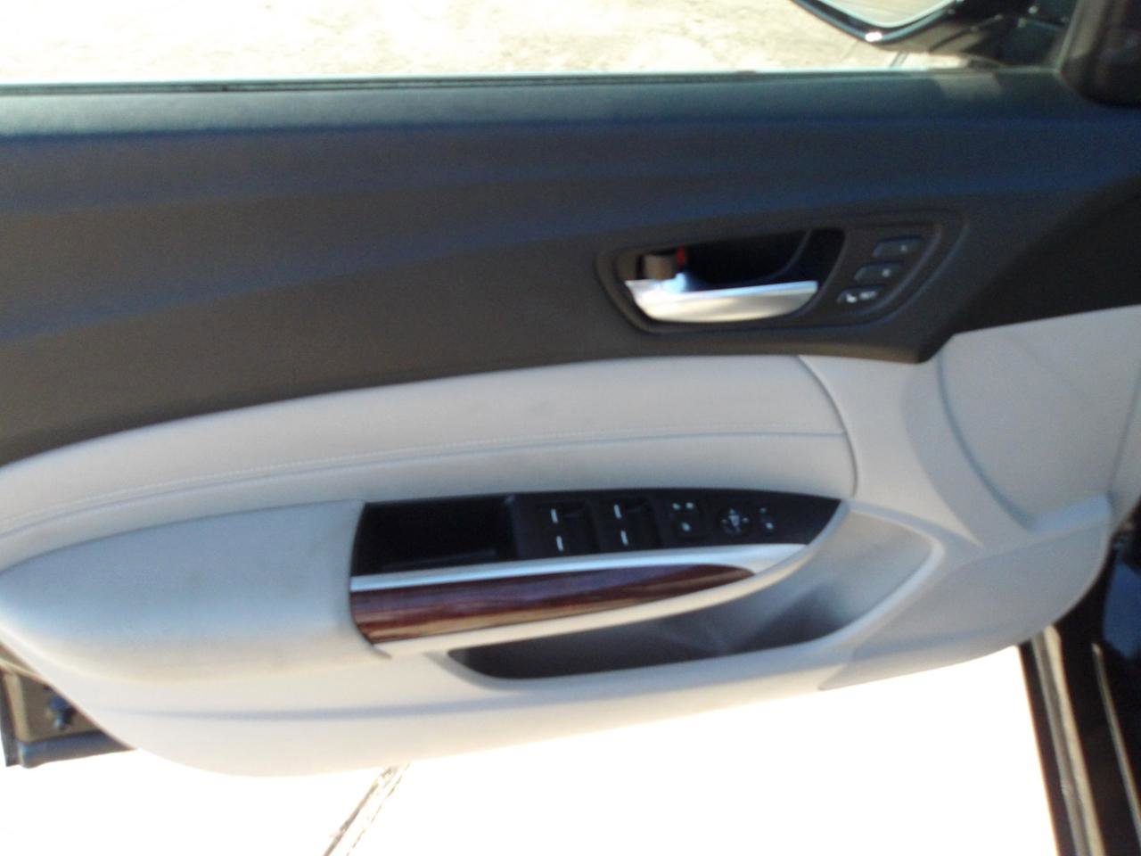 Used 2015 Acura TLX V6 w/ Advance Package FWD image 18
