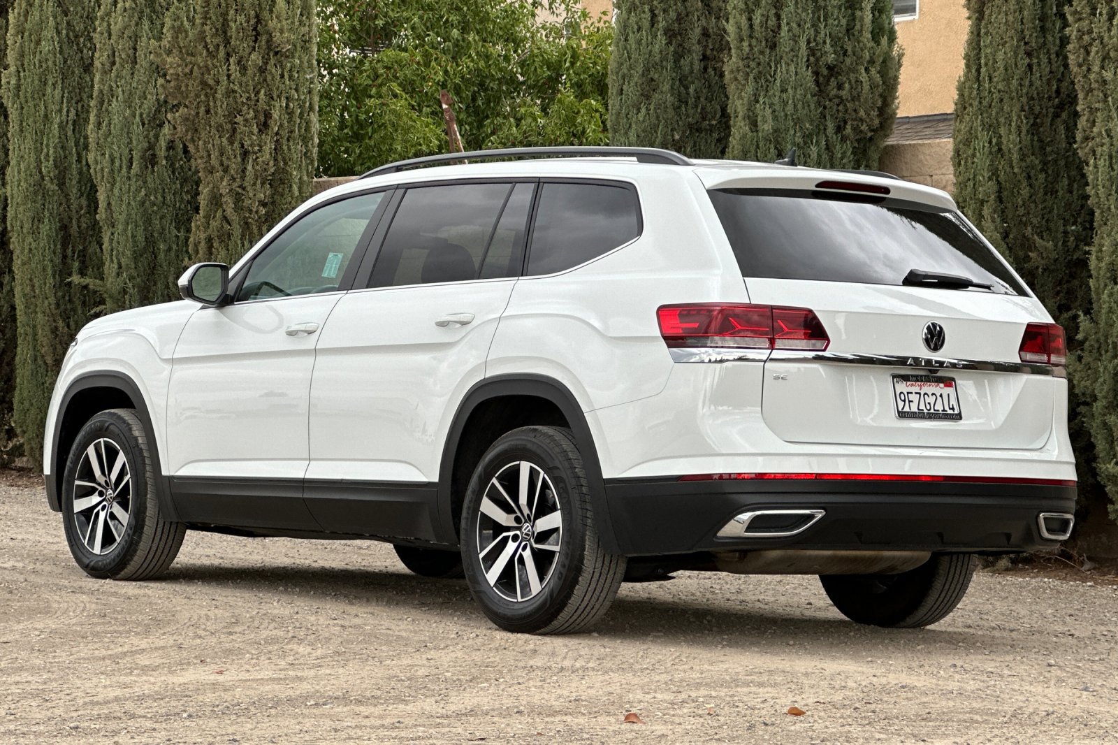 Used 2023 Volkswagen Atlas SE image 6