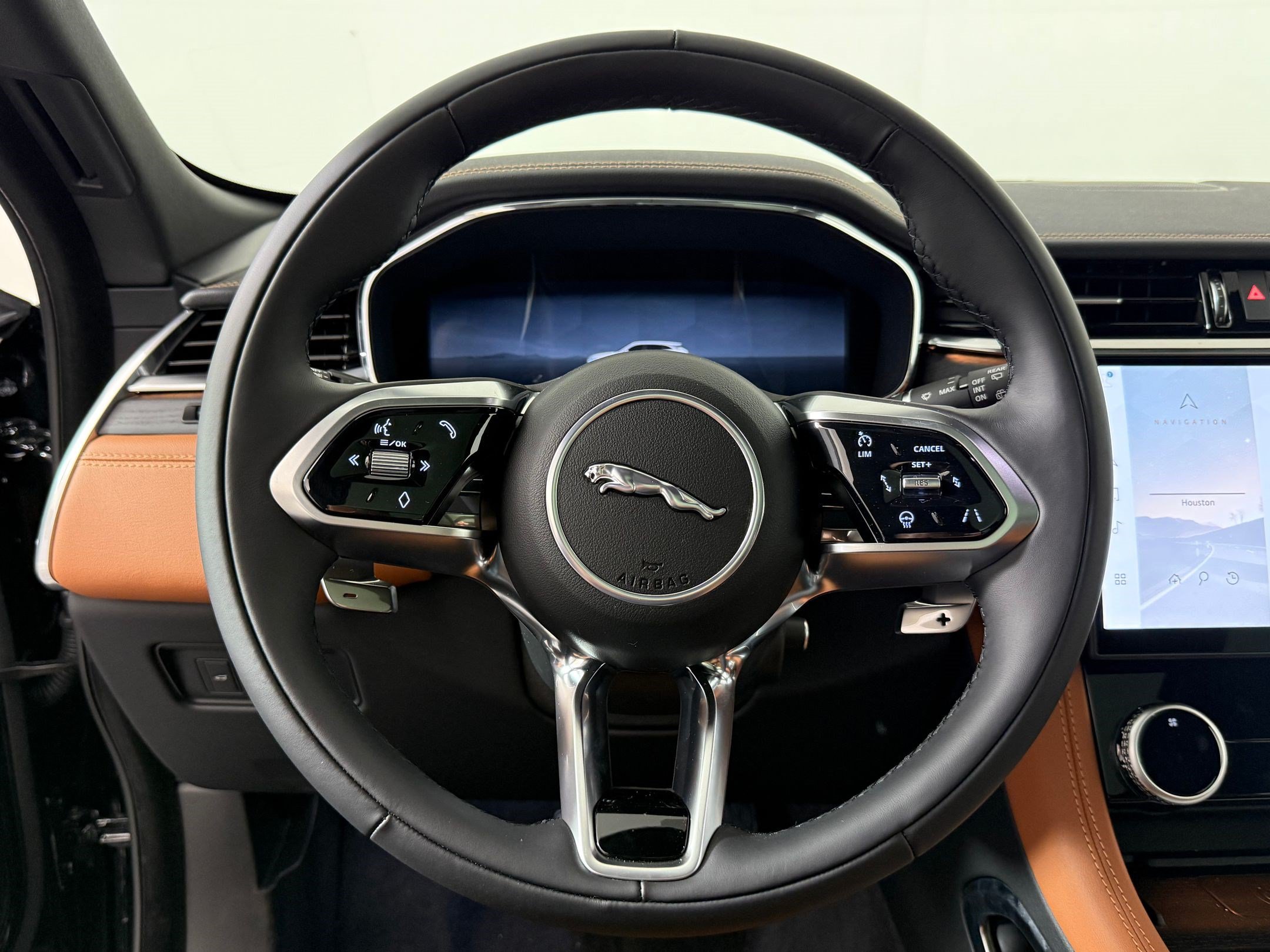 New 2026 Jaguar F-PACE R-Dynamic S AWD/4WD image 11