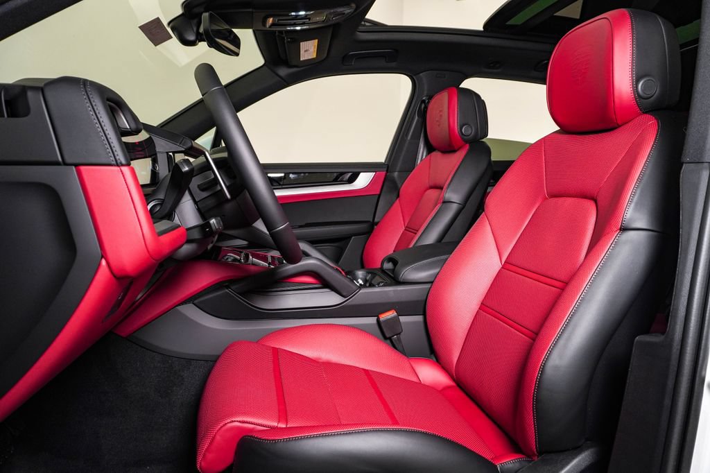 New 2026 Porsche Cayenne AWD/4WD image 5