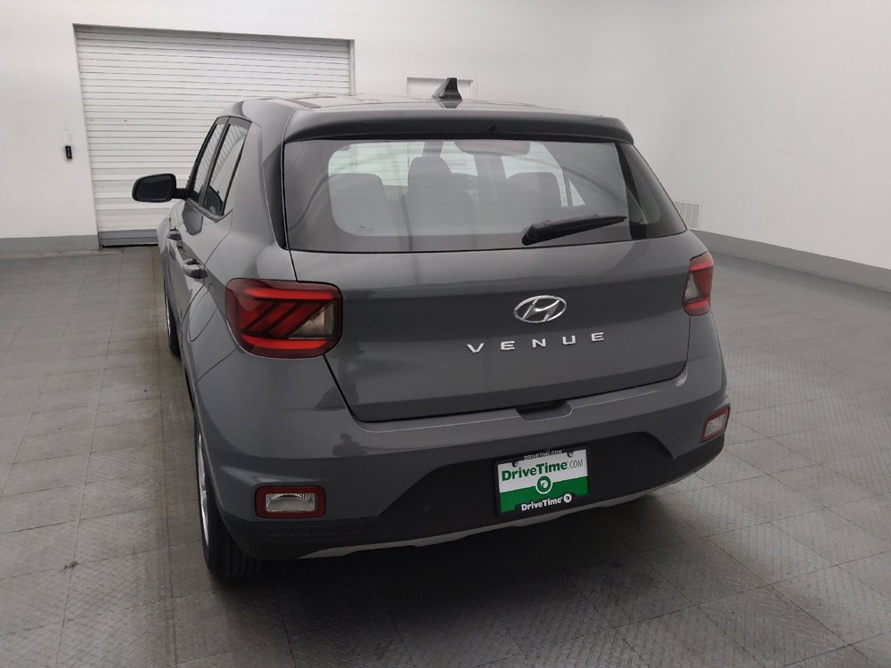 Used 2021 Hyundai Venue SE image 6