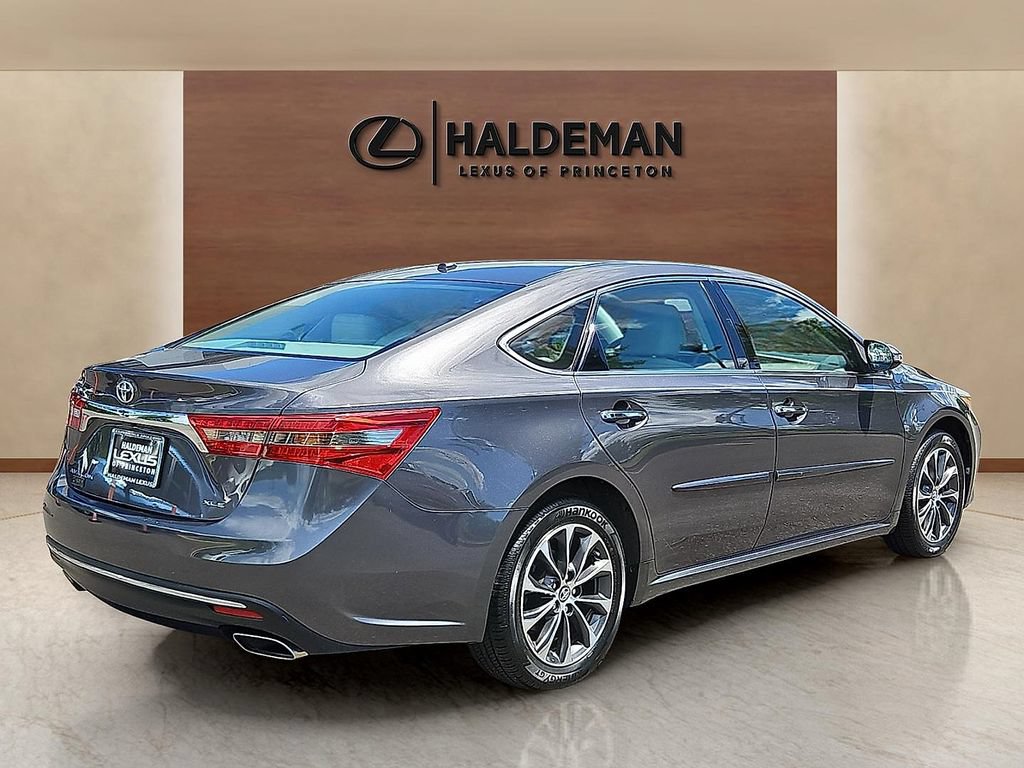 Used 2016 Toyota Avalon XLE Premium FWD image 6