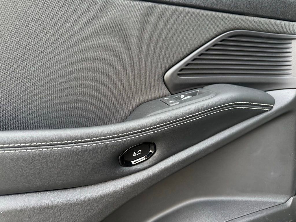 New 2026 Jeep Cherokee Laredo image 28