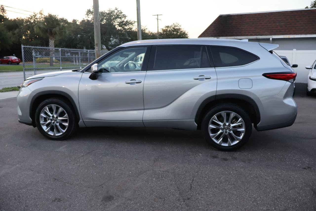 Used 2020 Toyota Highlander Limited FWD image 8