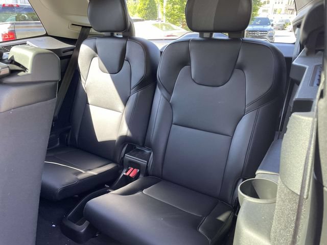 Used 2019 Volvo XC90 T5 Momentum w/ Protection Package Premier AWD/4WD image 18