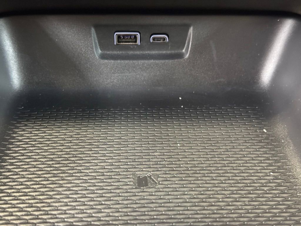 New 2026 GMC Terrain Elevation w/ LPO, Floor Liner Package FWD image 34