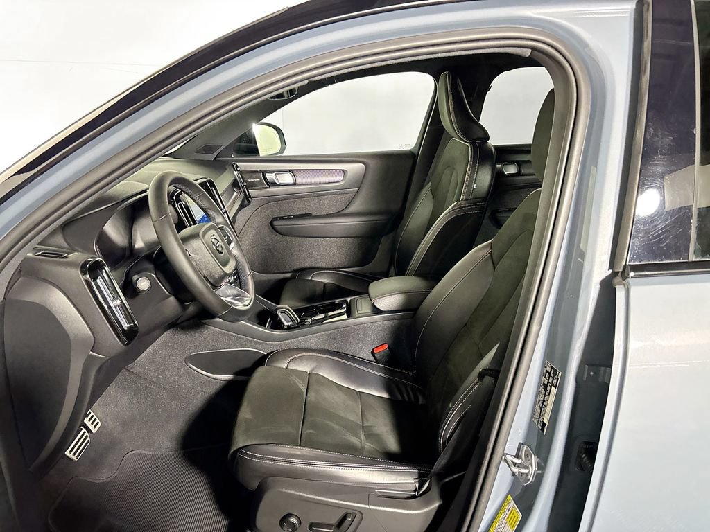 Used 2022 Volvo XC40 P8 Recharge Ultimate AWD/4WD image 11
