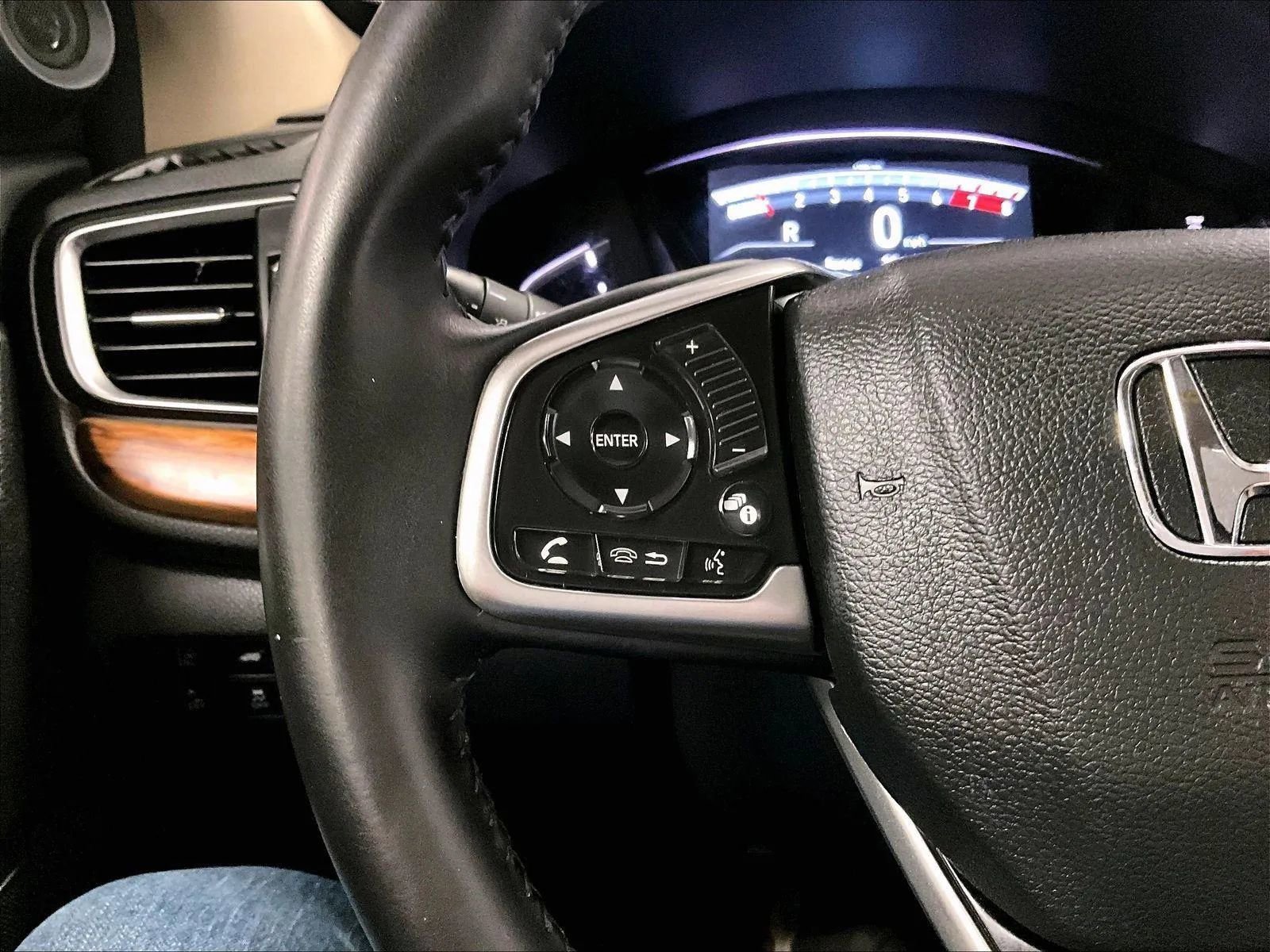 Used 2017 Honda CR-V Touring image 18
