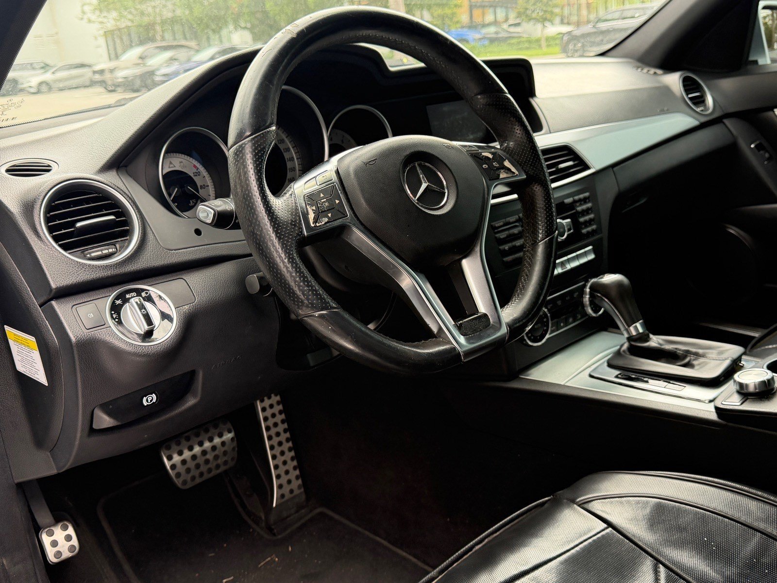 Used 2014 Mercedes-Benz C 250 Sedan image 23