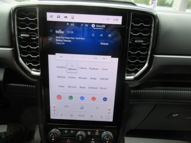 Used 2024 Ford Ranger XLT w/ Technology Package RWD image 27