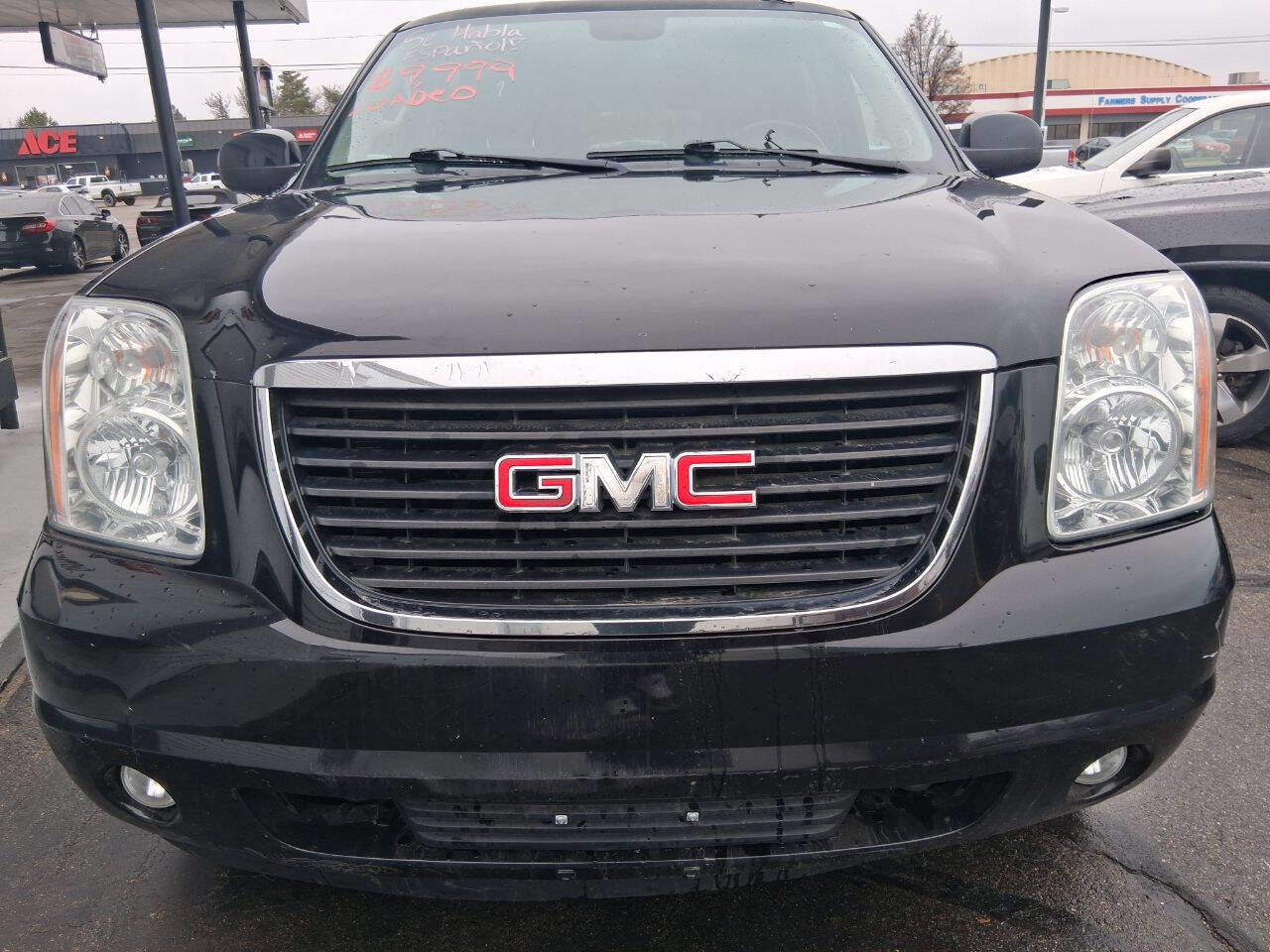 Used 2013 GMC Yukon XL SLT w/ SLT-2 Equipment Package image 9