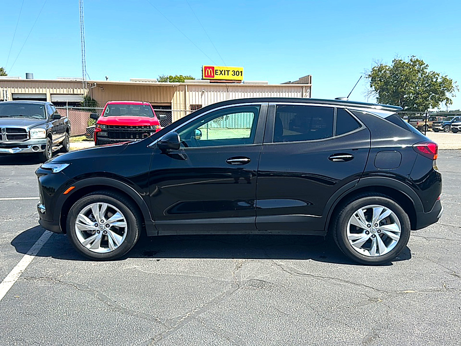 Used 2025 Buick Encore GX Preferred FWD image 5