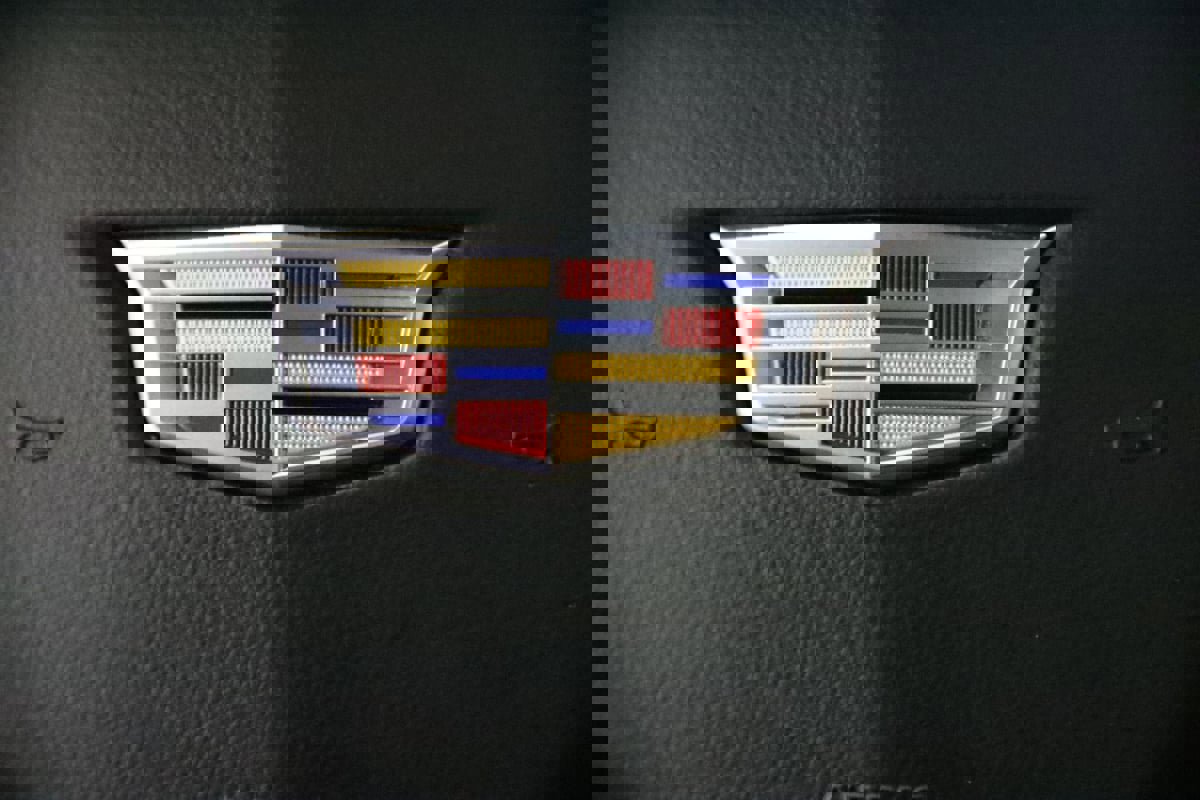 Used 2024 Cadillac Escalade Sport w/ Touring Package image 18