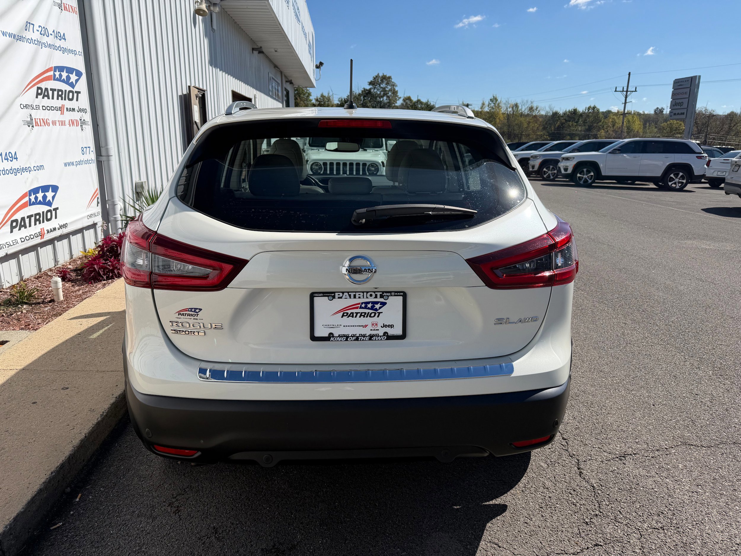 Used 2022 Nissan Rogue Sport SL w/ Premium Package AWD/4WD image 12