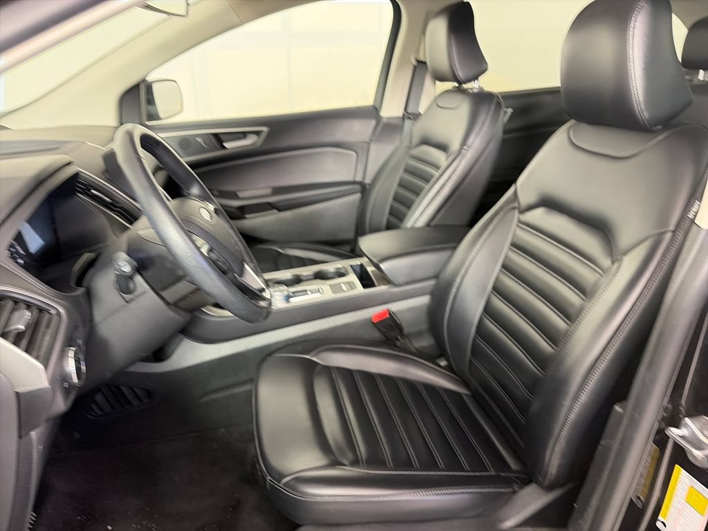 Used 2024 Ford Edge SEL AWD/4WD image 11