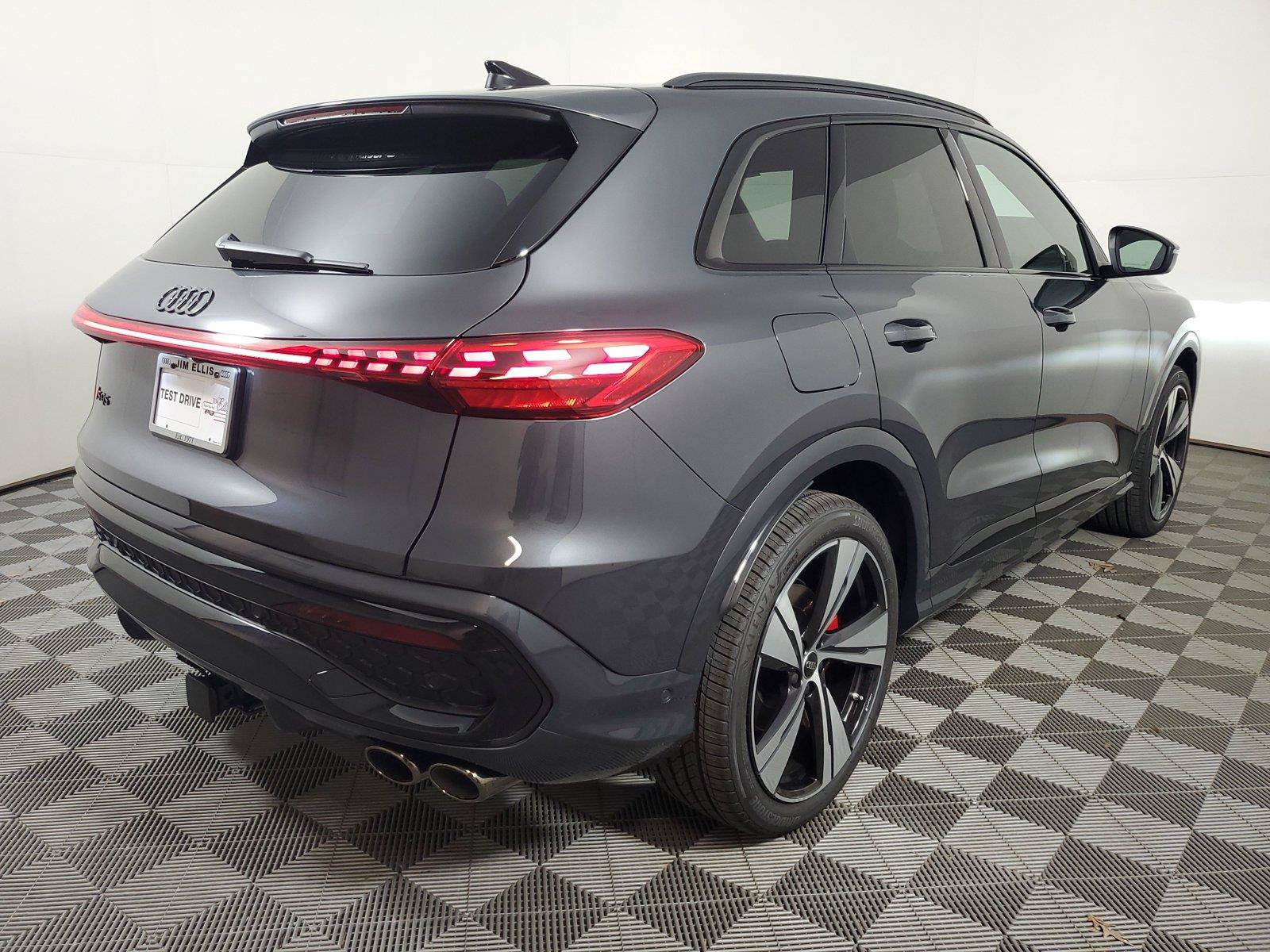 New 2026 Audi SQ5 Premium Plus AWD/4WD image 7