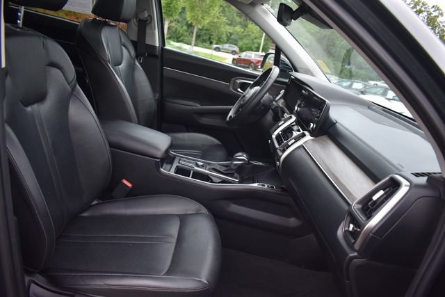 Certified 2023 Kia Sorento S w/ Panoramic Sunroof Package AWD/4WD image 14