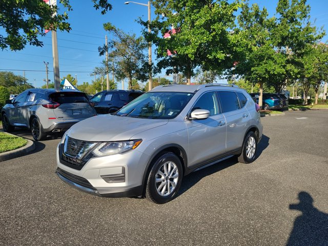 Used 2018 Nissan Rogue SV FWD image 4