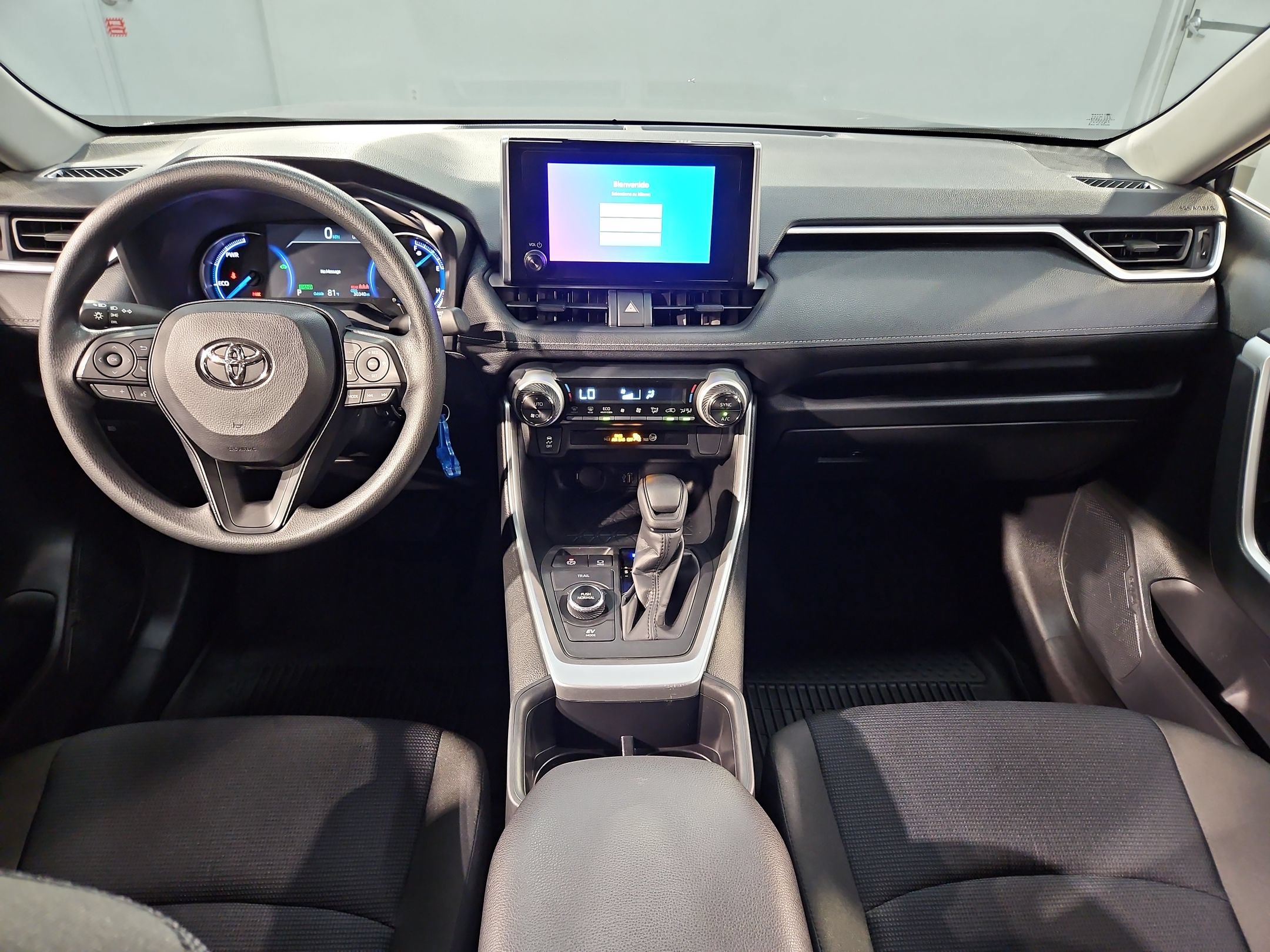 Certified 2025 Toyota RAV4 LE AWD/4WD image 10
