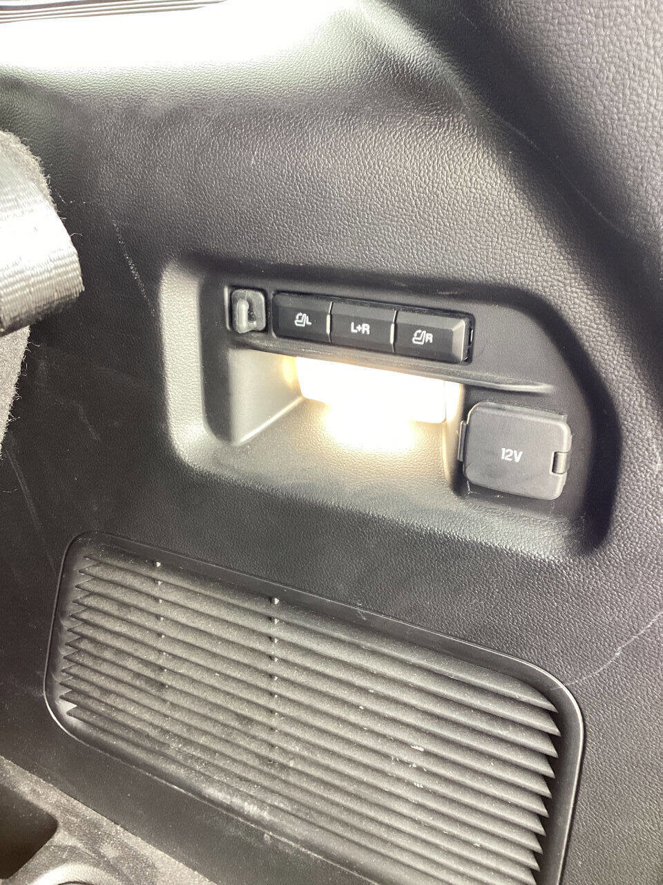 Used 2021 Ford Explorer Limited w/ Equipment Group 301A image 22