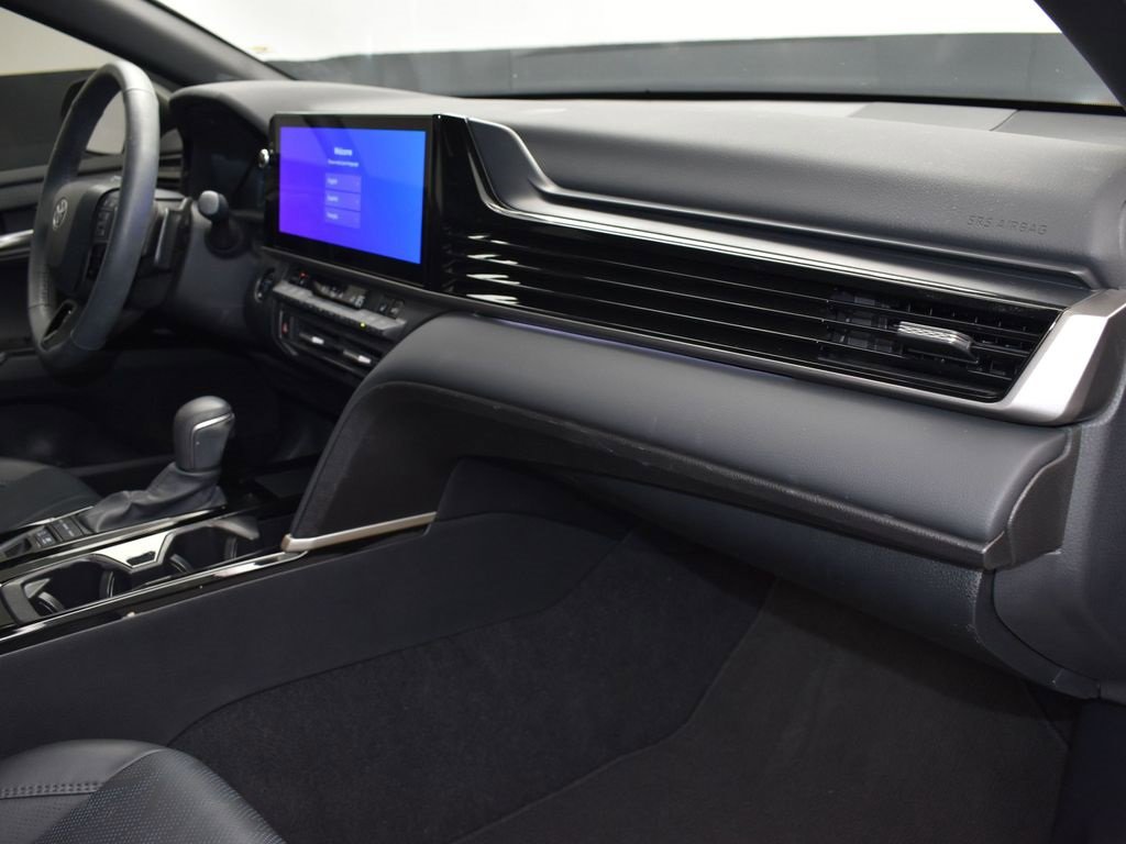 Used 2025 Toyota Camry XSE image 24