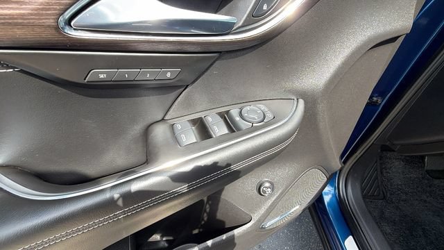 Used 2023 Buick Envision Avenir FWD image 20