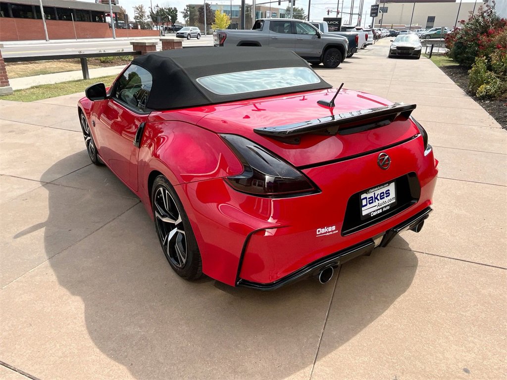 Used 2018 Nissan 370Z Touring Sport image 4