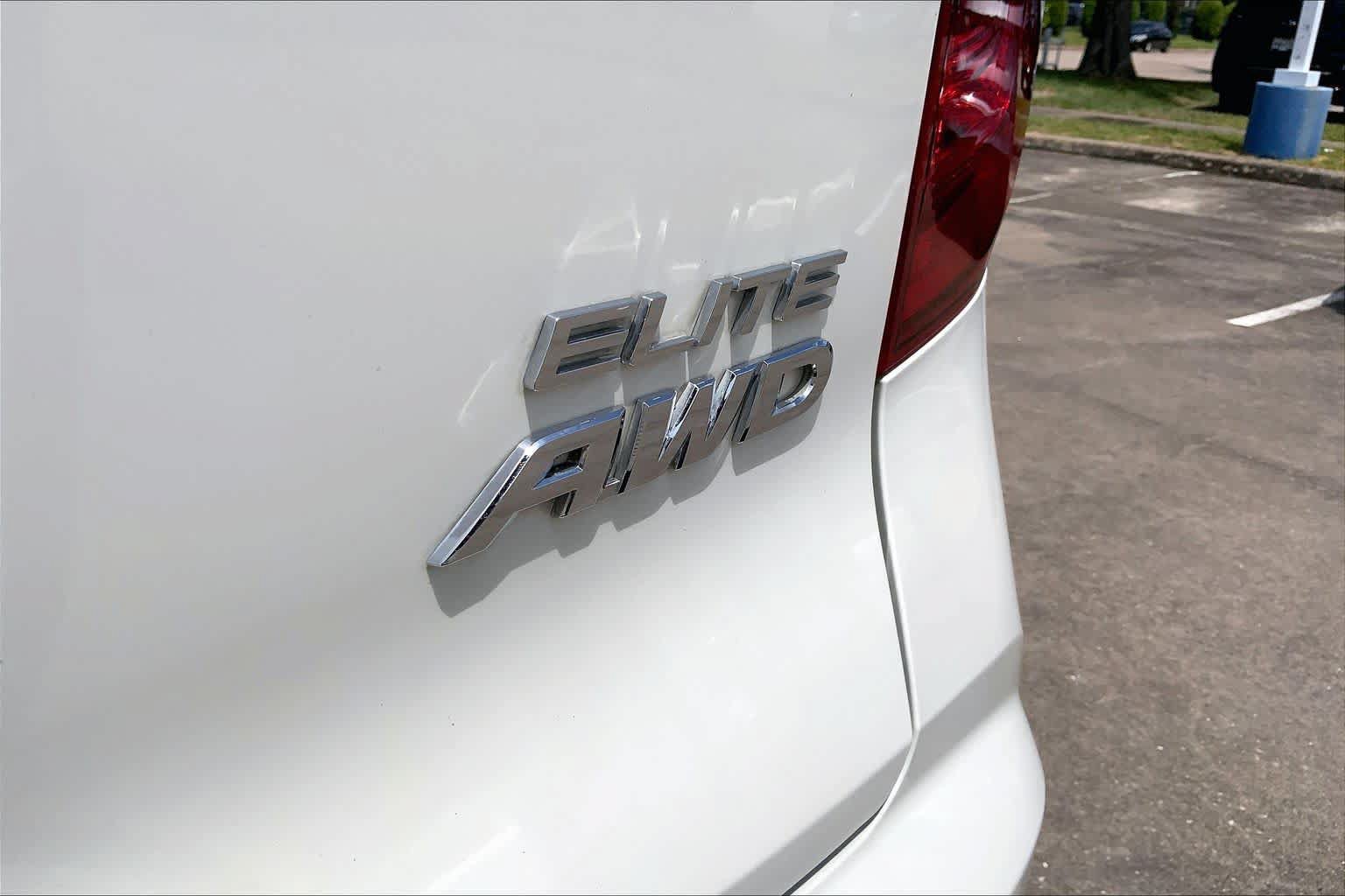 Used 2016 Honda Pilot Elite image 10