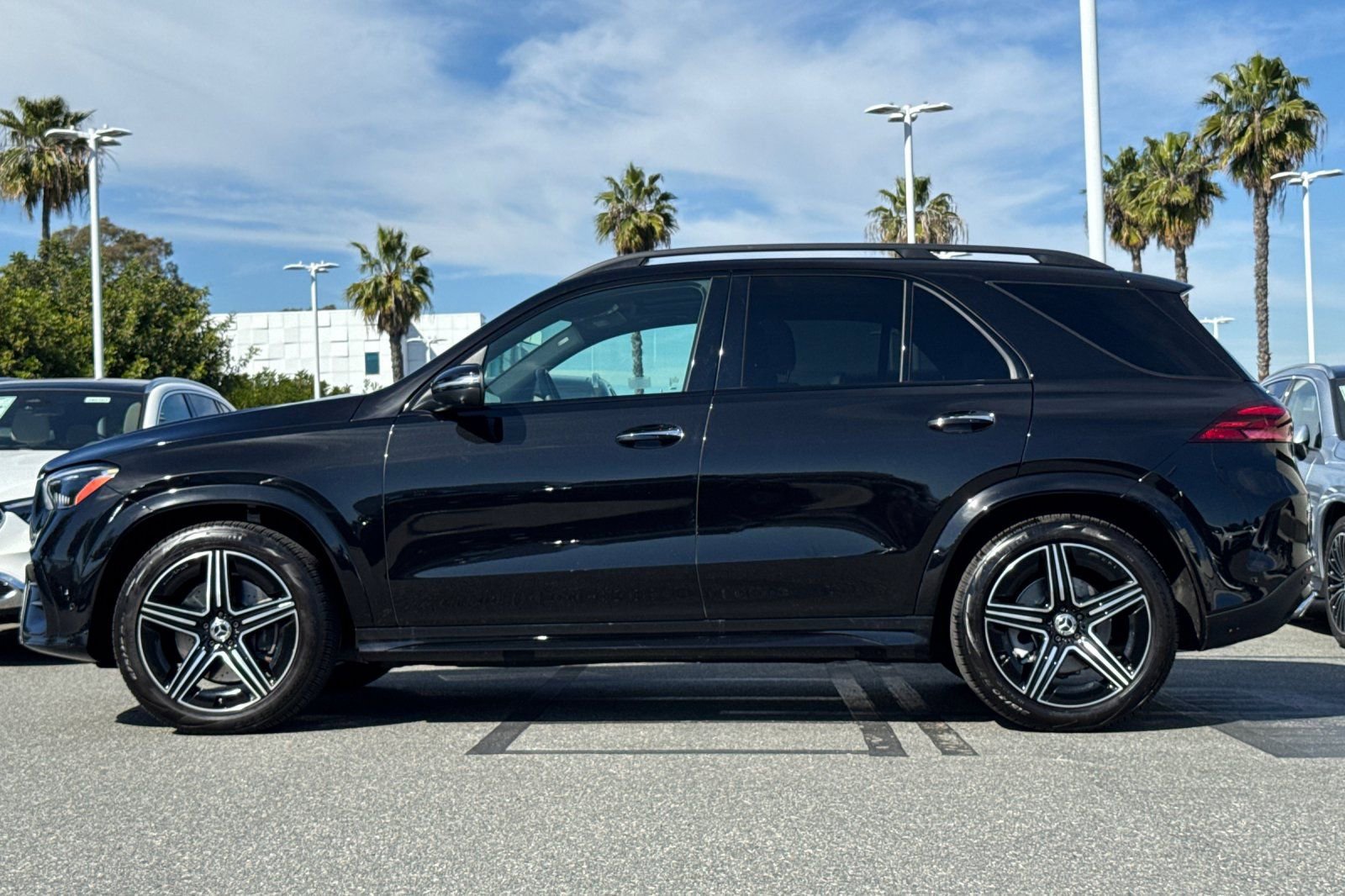 Certified 2025 Mercedes-Benz GLE 450 4MATIC image 7