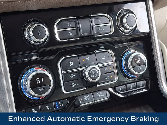 Used 2022 GMC Yukon XL Denali w/ Advanced Technology Package AWD/4WD image 14