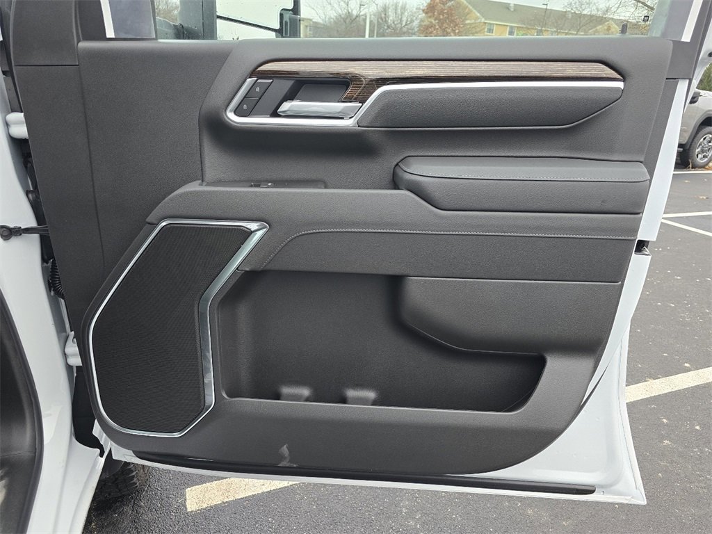New 2026 GMC Sierra 3500 SLE image 30
