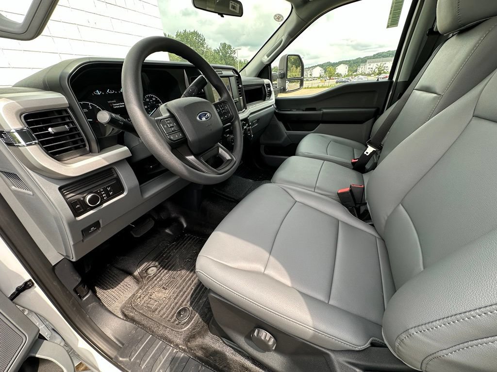 New 2026 Ford F250 XL AWD/4WD image 16