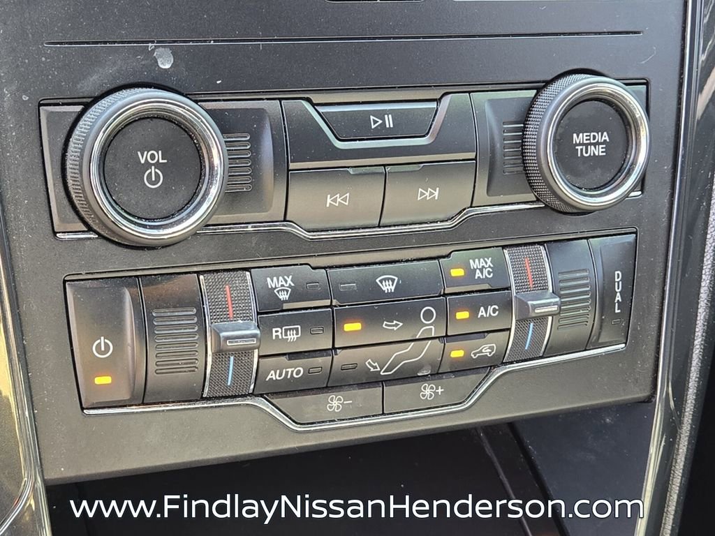 Used 2019 Ford Explorer XLT w/ Equipment Group 201A image 26