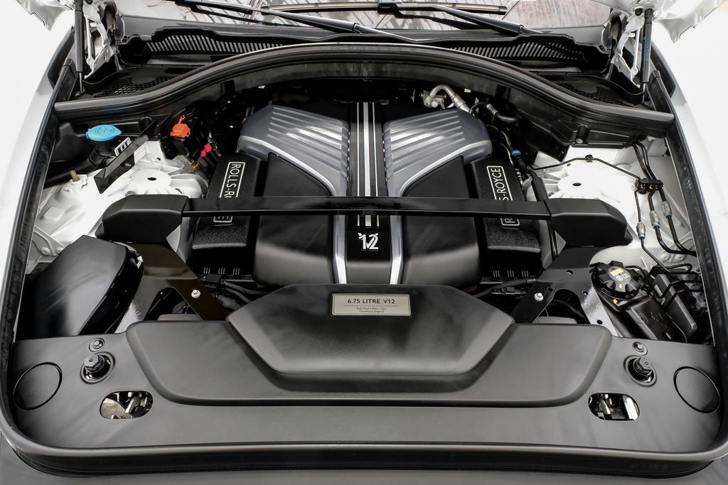 Used 2022 Rolls-Royce Cullinan Black Badge AWD/4WD image 45