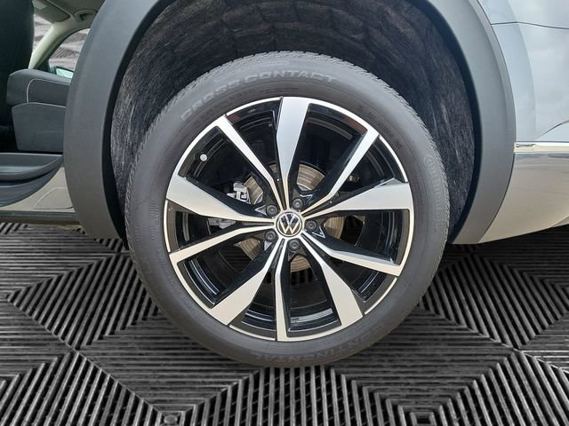 New 2025 Volkswagen Atlas SEL Premium R-Line image 14