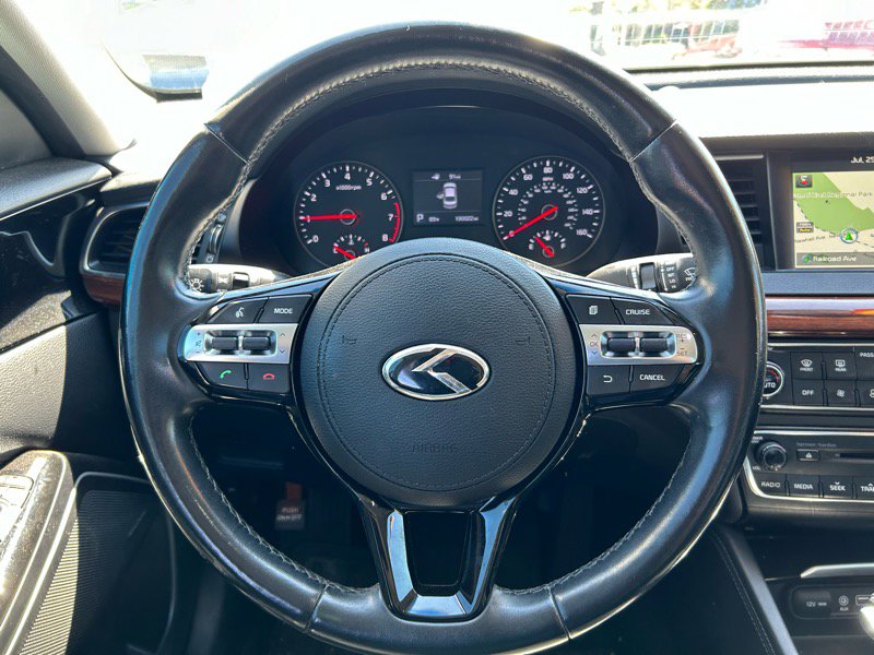 Used 2017 Kia Cadenza Premium w/ Luxury Package image 10