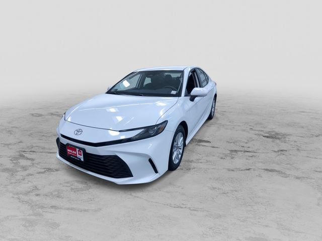 Used 2026 Toyota Camry LE FWD image 6