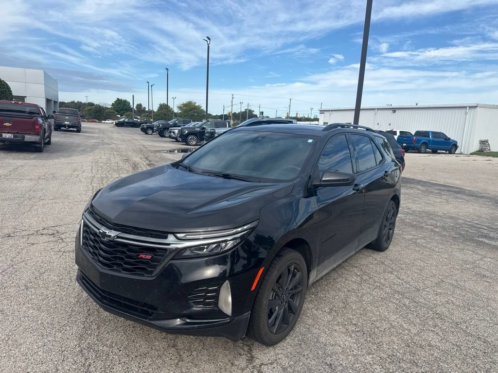 Used 2023 Chevrolet Equinox RS w/ LPO, Floor Liner Package AWD/4WD image 7